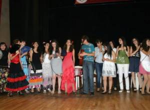 Աշխարհը` մի փոքրիկ փողոց