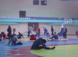 Ըմբիշները մարզվում են ֆուտբոլի ակադեմիայում