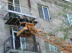 Նորոգվում են Երևանի պատշգամբները