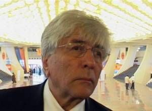 Հայց՝ ընդդեմ Ռոբերտ Ամիրխանյանի
