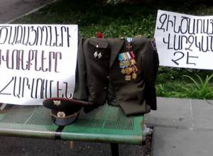Ազատամարտիկները հանդիպել են ՀԱԿ-ին