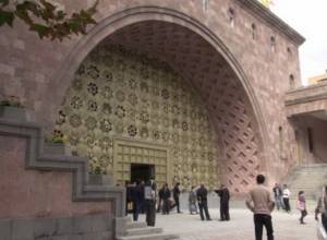 Փակ շուկան արդեն բաց է
