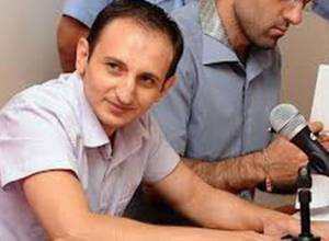 Տիգրան Առաքելյանը դատավորին գիրք նվիրեց