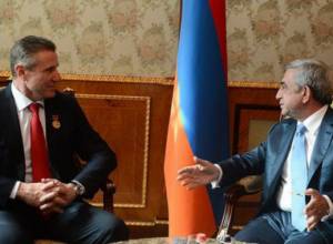 Ս. Սարգսյանն ընդունել է ԲԵԱՖԱ-ի ղեկավարությանը
