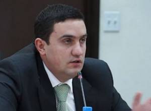 Հյուրը Արթուր Ղազինյանն է