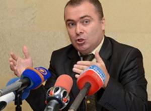 «Արայիկ Պետրոսյանին պատանդ են պահում»