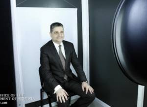 Վարչապետը նոր անձնագիր ստացավ