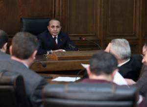 Повестка дня заседания подтверждена