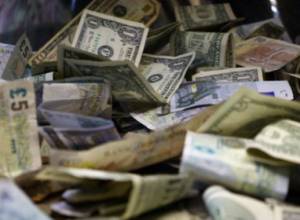 Доллар подорожал