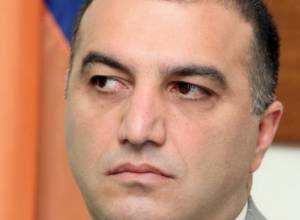 Նախարարի խորհուրդը Գագիկ Ծառուկյանին