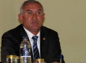 Անհայտ սարք ու գազի բալոններ՝ մարզպետի տանը. Փաստինֆո