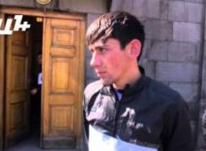 Soldier's friends ask lawmakers for help