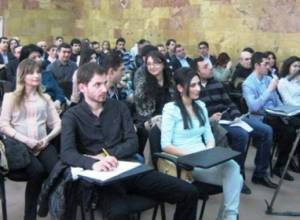 Դրամաշնորհներ՝ ասպիրանտներին և երիտասարդ հայցորդներին