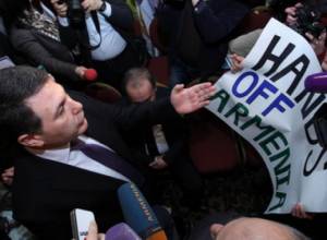 “If you are sick, you should be treated”: deputy to the ecologist