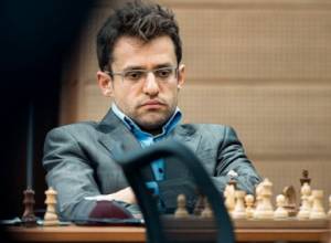 Levon Aronian ties his game with Peter Svidler