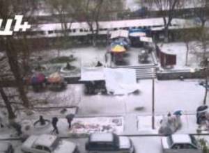 Hail and rain interrupted trade in Vernisazh