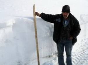 Մեղրիում 1մ 60սմ հաստությամբ ձյան շերտը մաքրվել է