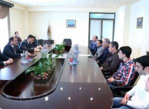 Հաղթողները՝ քաղաքապետարանում 