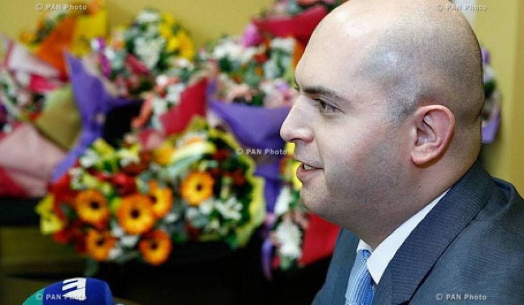 10001509_10203182588143678_1080662025_n