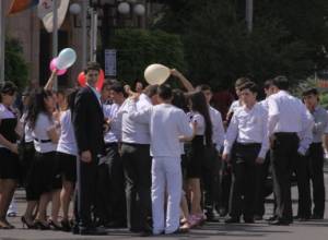 «Մի՛ խանգարեք շրջանավարտներին նշել իրենց ավարտական երեկոն»