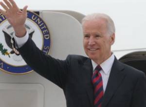 Biden in Ukraine as tensions remain high in Country's east