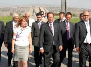  French President to honor Armenian Genocide victims