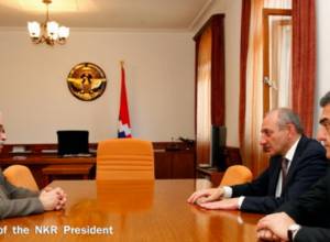 Обсудили осуществляемые в Арцахе программы