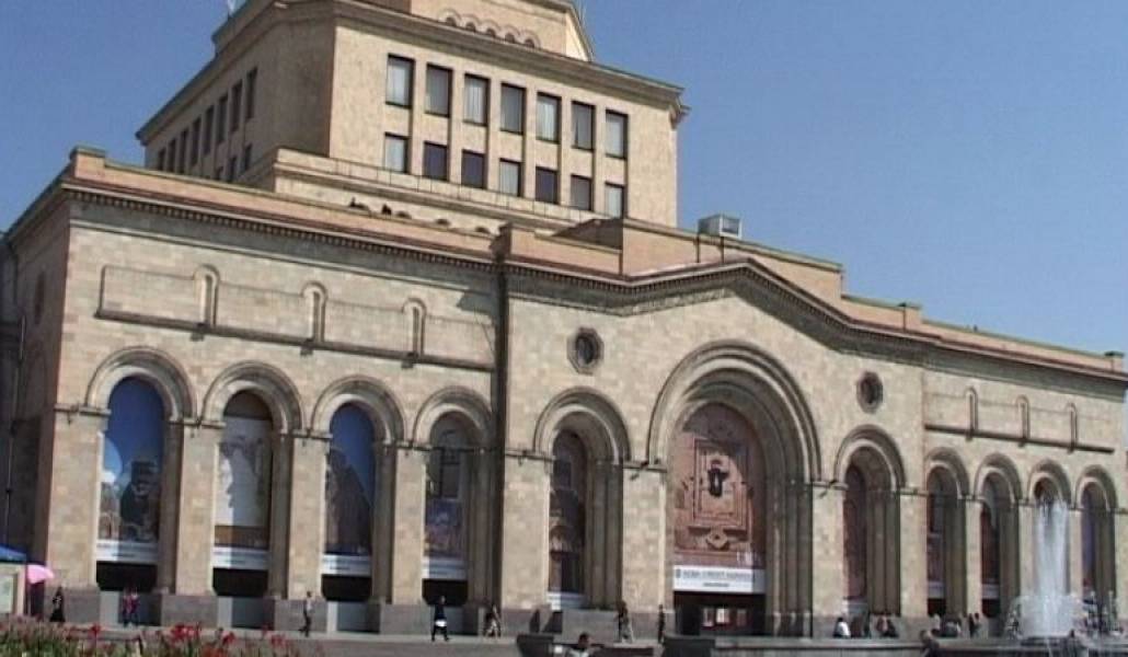 0437e90658db77ef42afda7f89417303