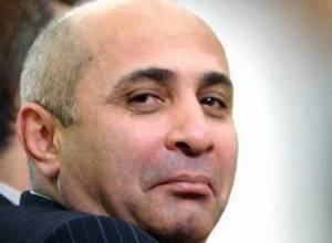 Vardan Ayvazyan: Hovik Abrahamyan sold his business in 2995