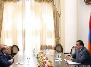 Абрамян принял собственника “Старого Еревана”