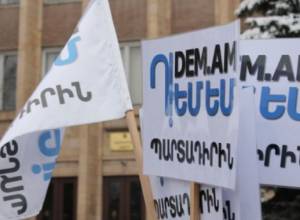 Pension system divided citizens into two groups 