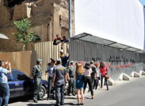 Երթը շարժվում է կառավարություն