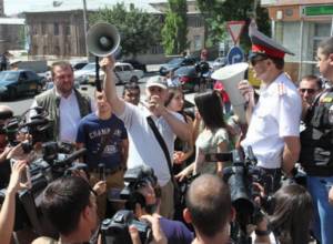 Օսիպյանը Զուրաբյանից օգնություն է խնդրում