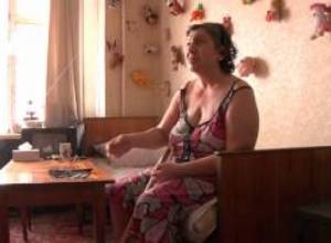 Каждую ночь видят голых девушек