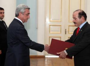 Посол Иордании вручил верительные грамоты 