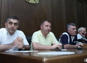 The four discussed the issue of united rally