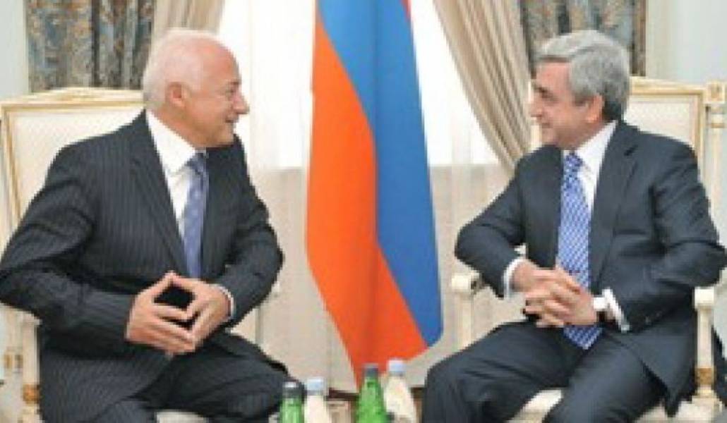 bb7ea94052200fe0371579574296415b