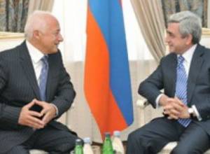 Serzh Sargsyan congratulates Vladimir Spivakov