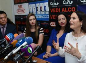 Կոմիտաս՝ օտարերկրացիների կատարմամբ. Արաքս Մանսուրյանի նվերը՝ եղբորը