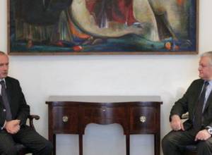Armenian FM receives French official