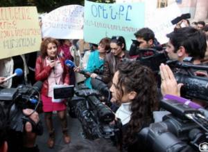 Որեւէ աշխատող հղի կին չպետք է տուժի. վարչապետ