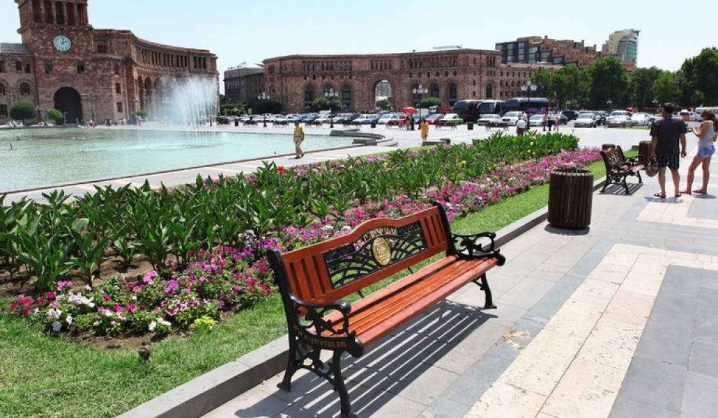 ee3d0c1de8ea70615c3cc98d1c68bf6b