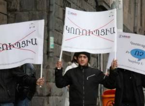 Galust Sahakyan: People are not ready to fight against corruption