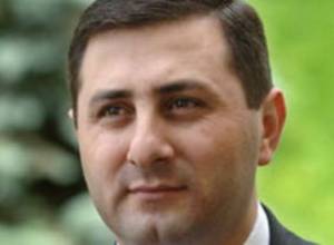 Samvel Farmanyan gets angered 