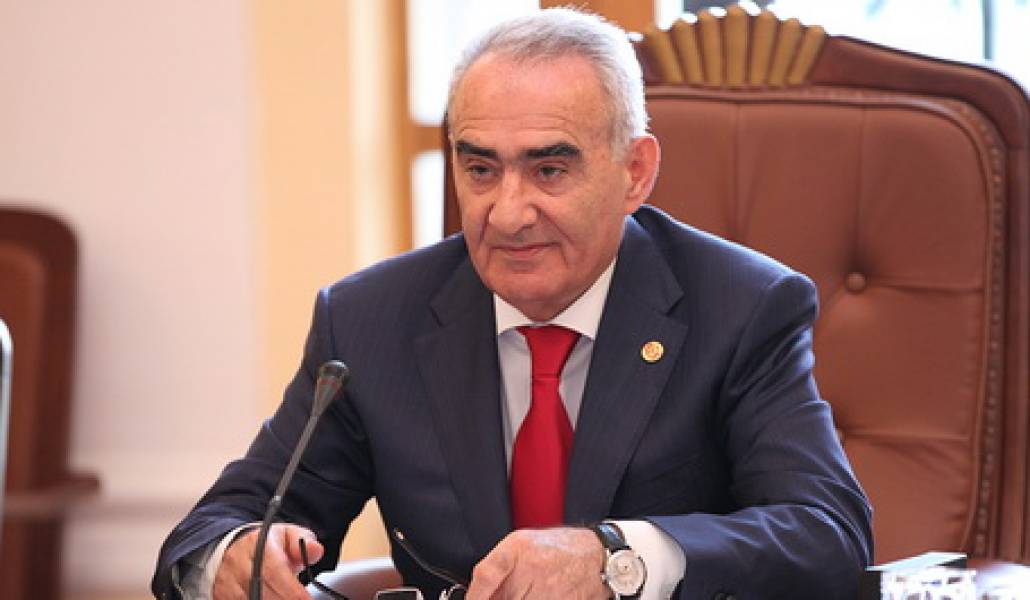 գալւստ