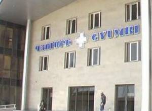 Fourteen people hospitalized after clashes outside Russian Consulate in Gyumri