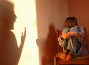 "Случаи применения насилия против детей распространены в Ереване"