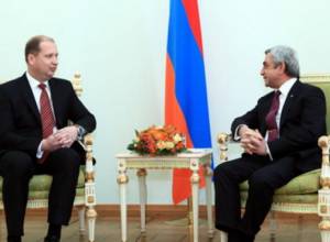 Slovakia’s Ambassador presents credentials Serzh Sargsyan