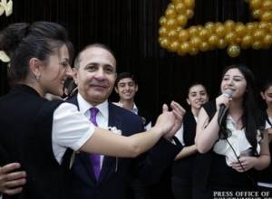 Շնորհակալություն ձեր  սիրո, ջերմության համար. Հ. Աբրահամյան