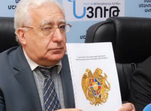 National Symbols: Lion's mouth will be open in new emblem